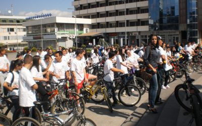 Кавадаречките гимназијалци направија велосипедска парада