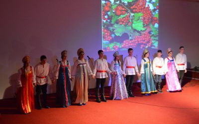 Гимназијалците со „Руска романса“ гостуваа на Меѓународниот Славјански Универзитет по повод рускиот празник Масленица